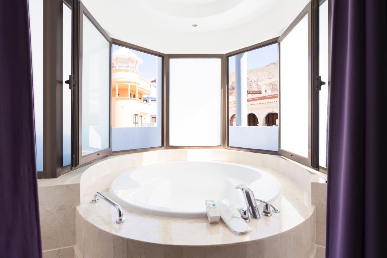 Atlas Suites Tenerife By Enjoyahome لوس كريستيانوس المظهر الخارجي الصورة